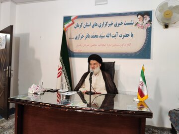 نامزد انتخابات در کرمان: مجلس خبرگان باید از موضع انفعالی خارج شود