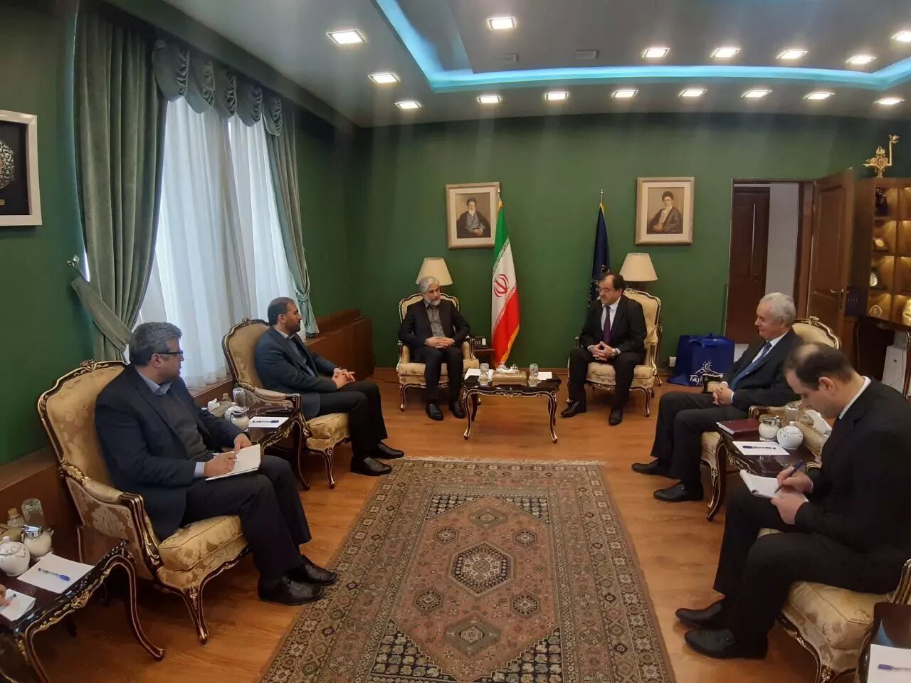 مساعد وزير الثقافة: إلغاء التأشيرات بين ايران وطاجيكستان نقطة تحول في العلاقات مساعد وزير الثقافة: إلغاء التأشيرات بين ايران وطاجيكستان نقطة تحول في العلاقات