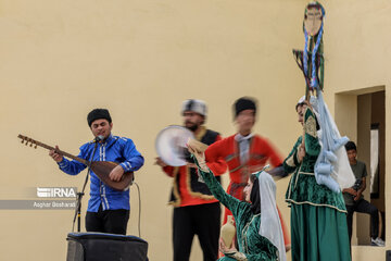 Festival del agua y sonido en el sur de Irán