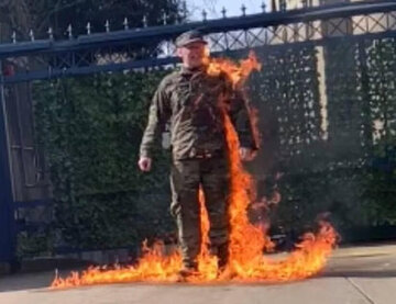 États-Unis : opposé au génocide à Gaza, un soldat américain s’immole par le feu devant l'ambassade d'Israël à Washington