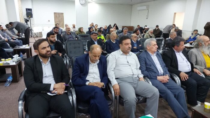 تنها مسیر اصلاح کشور انتخابات است/هزینههای گزاف تبلیغات نامزدها نمک بر زخم مردم است