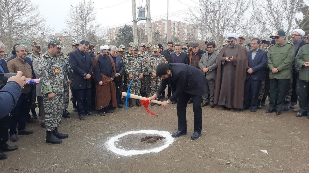 عملیات اجرایی ساخت ۶۷۲ واحد مسکونی کارکنان ارتش در ملایر آغاز شد