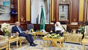 تقویت مناسبات دوجانبه؛ محور گفت وگوهای سفیر سوریه و رئیس مجلس عربستان