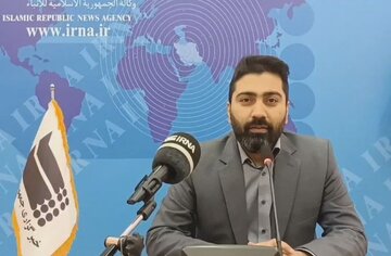 نامزد انتخابات مجلس در مشهد:مبارزه با امضاهای طلایی را در دستور کار قرار میدهم