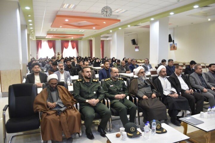 امام جمعه ایلام: مردم با حضور حداکثری در انتخابات دشمنان را مایوس خواهند کرد