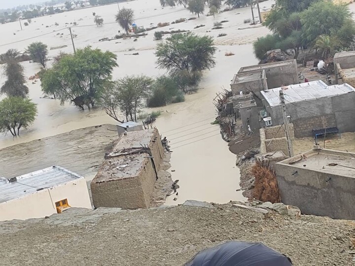 ۱۳۱ روستای در محاصره آب شهرستان چابهار نیازمند فوری امدادرسانی هستند