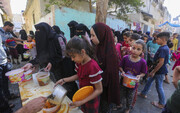 مخالفت آکسفام با طرح انداختن بسته‌هایی غذایی از طریق آسمان برای ساکنان غزه
