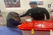 حضور پیرزن ۹۹ ساله طبسی در انتخابات