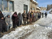 اهالی قوچان با وجود دمای کمتر از صفر و بارش برف در شعب اخذ رای حضور یافتند