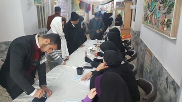 فیلم (۵)| حضور پررنگ مردم مشهد در پای صندوق رای