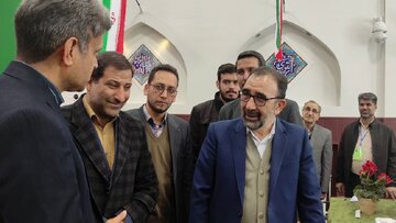 استاندار خراسان رضوی از چند شعبه اخذ رای در مشهد بازدید کرد