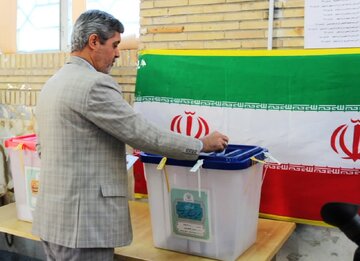 فرماندار اوز فارس: انتخابات مشق رای‌اولی‌ها در آزمون سیاسی است