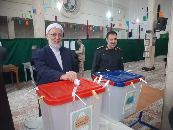 شرکت امامان جمعه شیعه و سنی گنبدکاووس در انتخابات