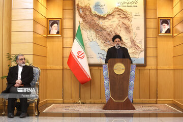 El presidente Raisi parte de Teherán rumbo a Argel