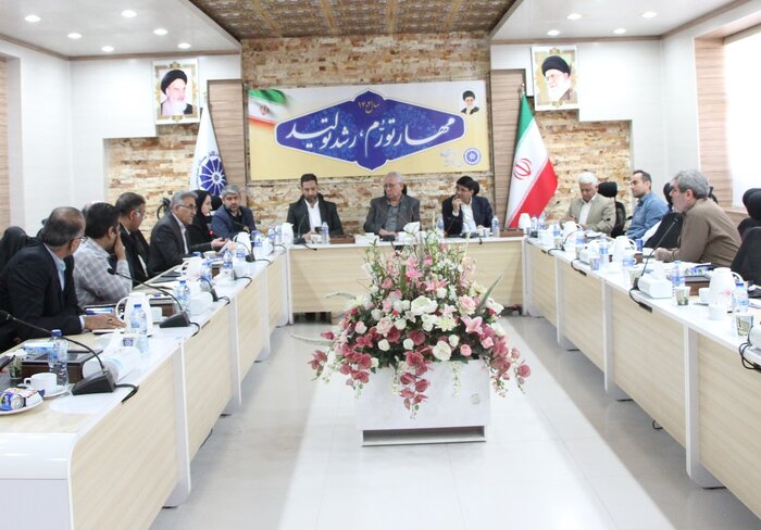 نظر اداره کار به منظور اجرای طرح طبقهبندی مشاغل در حوزه پیمانکاران خوزستان تعدیل شود