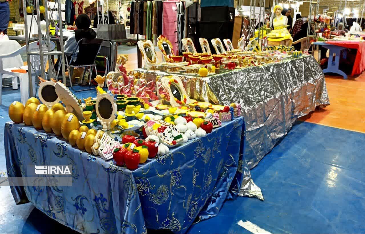 نمایشگاه مشاغل خانگی در بروجرد برپا شد