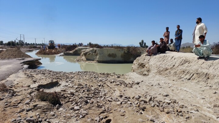 سیل و بارندگی‌های بلوچستان | بسته شدن راه ۷۳ روستای قصرقند