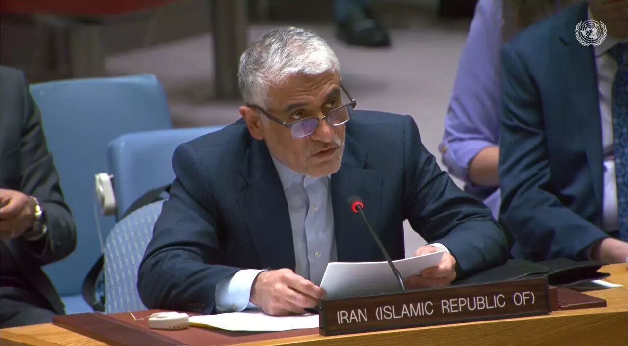 سفير إيران بالامم المتحدة: ندعم الحوار البناء بين سوريا ومنظمة حظر الأسلحة الكيميائية