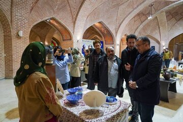 نمایشگاه سفال و سرامیک اردبیل گشایش یافت