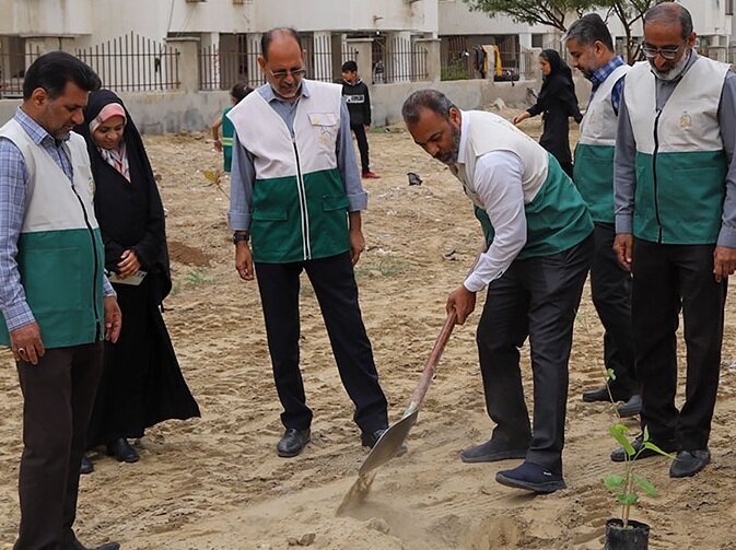 خادمیاران رضوی در کاشت ۴۸۰ هزار نهال در کشور مشارکت کردند