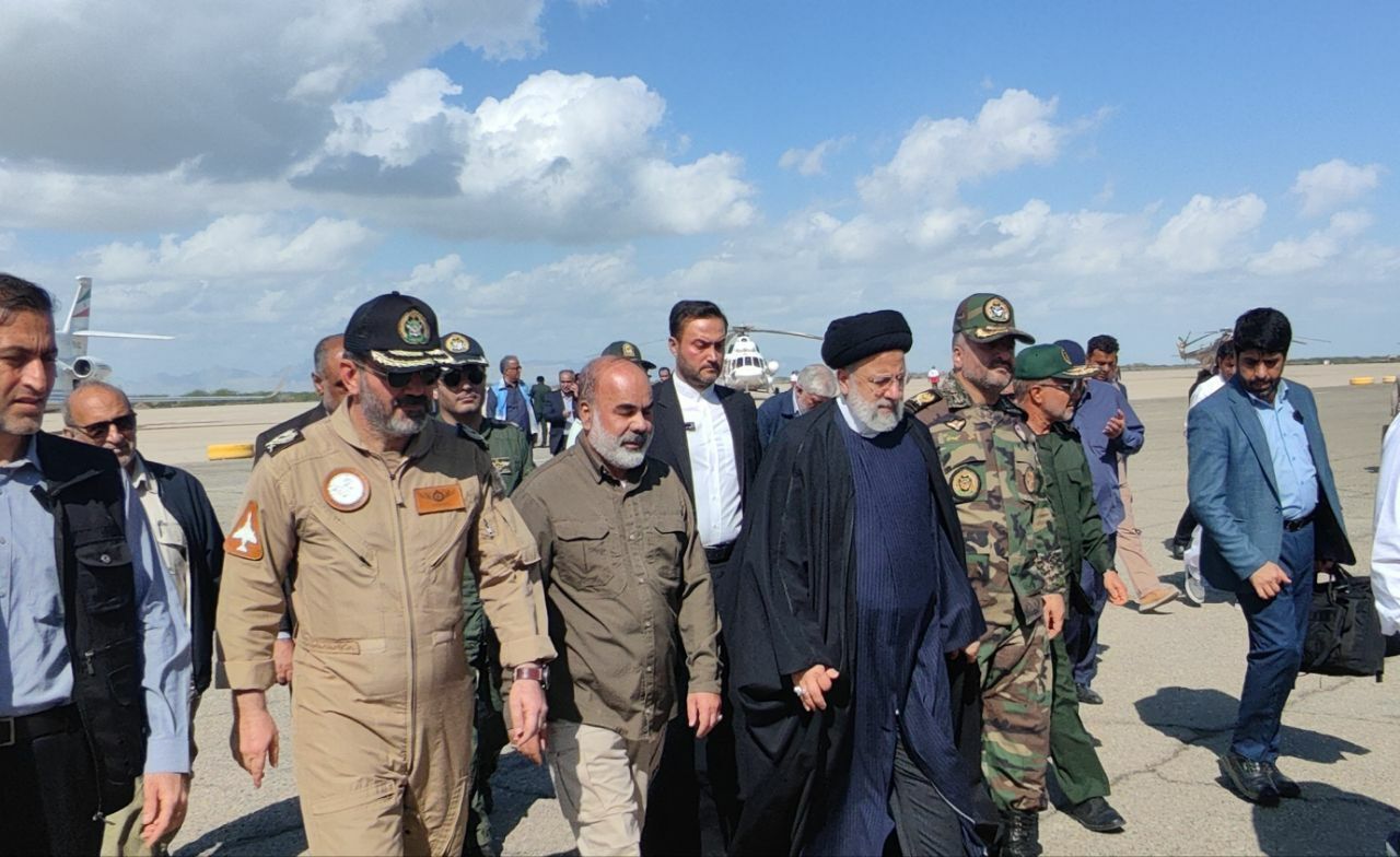 Iran president inspects flood-hit areas in southeastern province