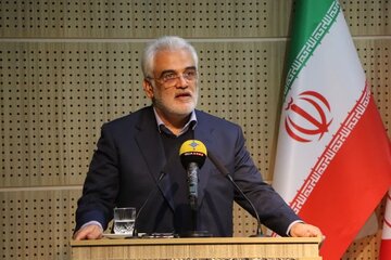 رئیس دانشگاه آزاد: نوآوری ویژگی کارخانه تراکتورسازی ایران است