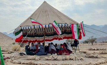 کتابخوانی در چادرهای عشایری فارس ، شروعی برای کوچ خدمات فرهنگی به ایل