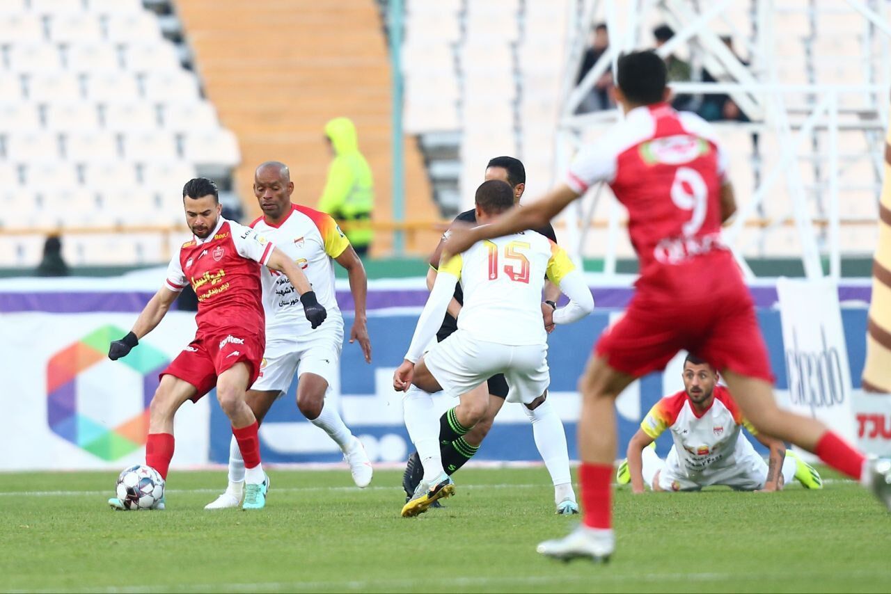 عسگری: گل پرسپولیس به اشتباه آفساید اعلام شد/ کمک داور چهارم قانون را رعایت کرد