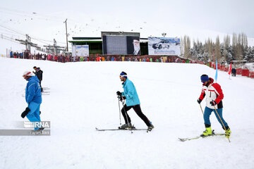 Competiciones de snowboard en la estación de Dizin