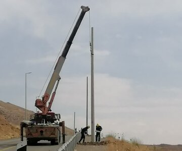 ۱۰ کیلومتر شبکه فشار متوسط هوایی از گردنه قدیم گیان به محور جدید عبدل آباد تفرش جابه‌جا شد