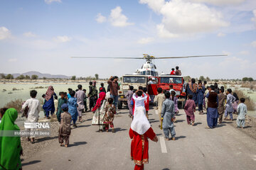 Iran: le Croissant-Rouge continue de porter secours aux victimes des inondations au Sistan-Baloutchistan