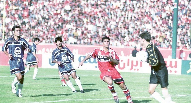 دست بالای استقلال در دربیهای اسفند؛ جنگ پرسپولیس با تاریخ