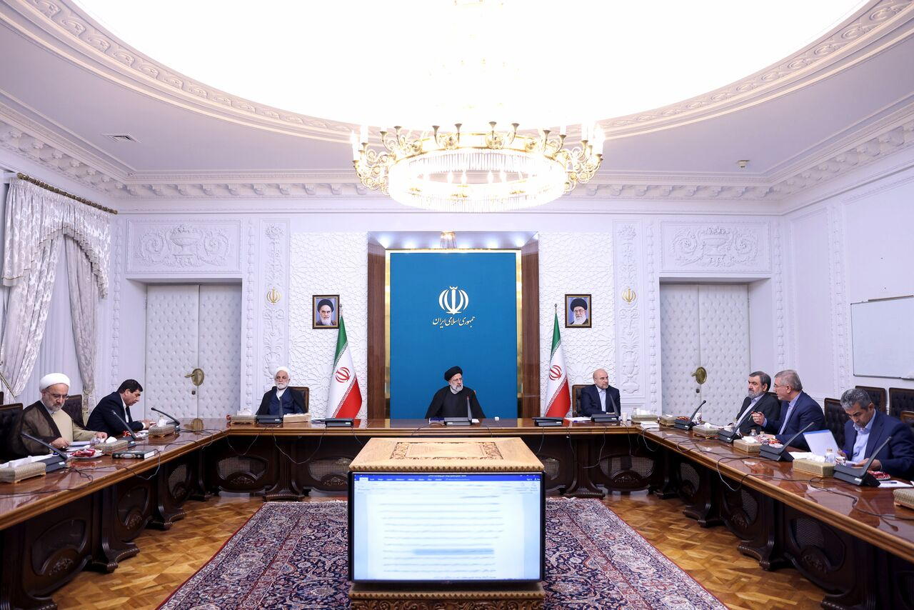 آنچه در اردیبهشت ۱۴۰۲ رخ داد/ ازدروغپردازی علیه دولت تا سفر تاریخی به دمشق