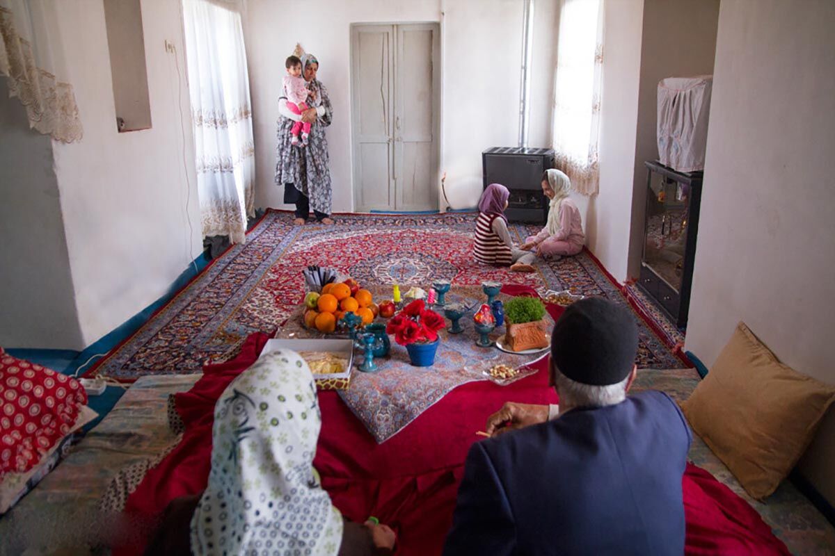 دیدارهای نوروزی چقدر در کاهش افسردگی سالمندان تاثیر دارد؟ دیدارهای نوروزی چقدر در کاهش افسردگی سالمندان تاثیر دارد؟