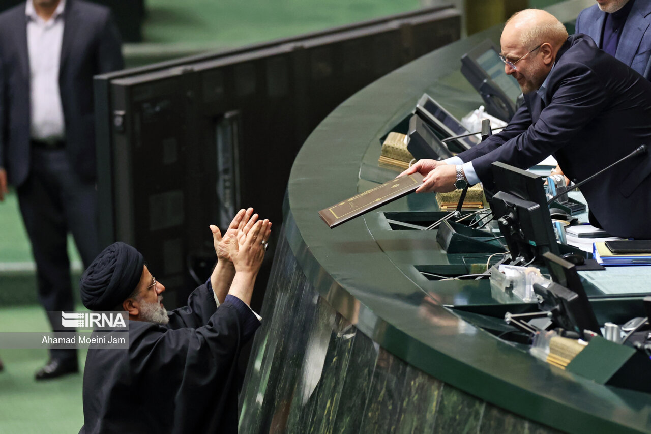 آنچه در آذر ماه ۱۴۰۲ گذشت؟/ از صدور ۶۰۱ دستور برای حل مشکلات مردم تا افزایش وام ودیعه مسکن