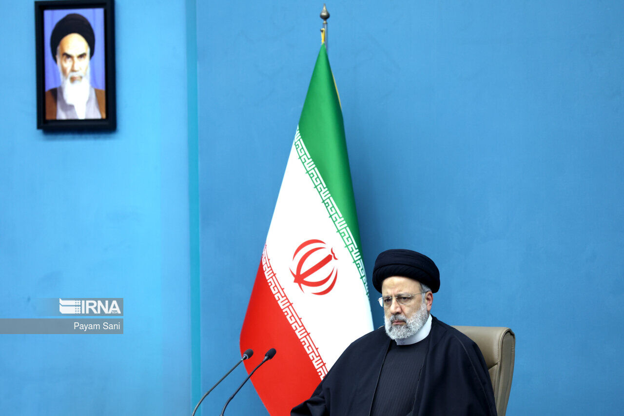 آنچه در آذر ماه ۱۴۰۲ گذشت؟/ از صدور ۶۰۱ دستور برای حل مشکلات مردم تا افزایش وام ودیعه مسکن