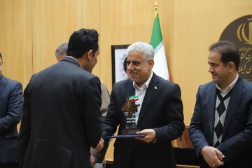 ۲۸ جوان منتخب جشنواره "جوانان ایرانی، پرچمدار پیشرفت" درگیلان تجلیل شدند