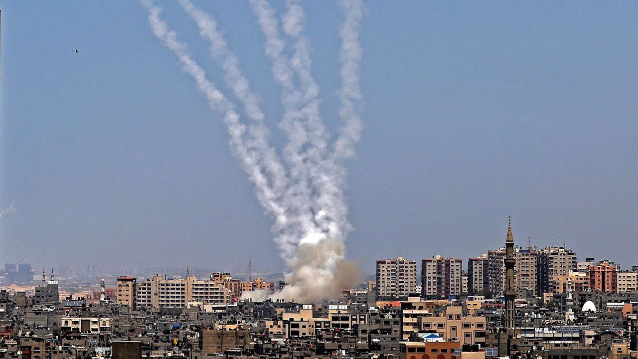 تداوم حملات هوایی و توپخانه‌ای اشغالگران در غزه + فیلم
