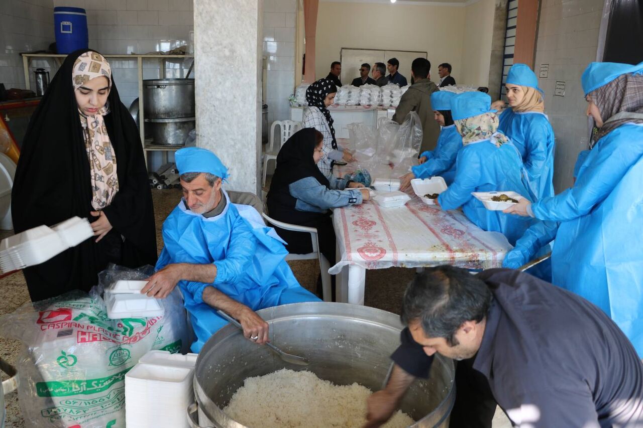 ۳۰ هزار سبد معیشتی در بین مددجویان ایلامی توزیع می شود