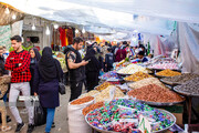 استاندار اصفهان: فرمانداران شهرستان‌ها بر بازار شب عید نظارت کنند
