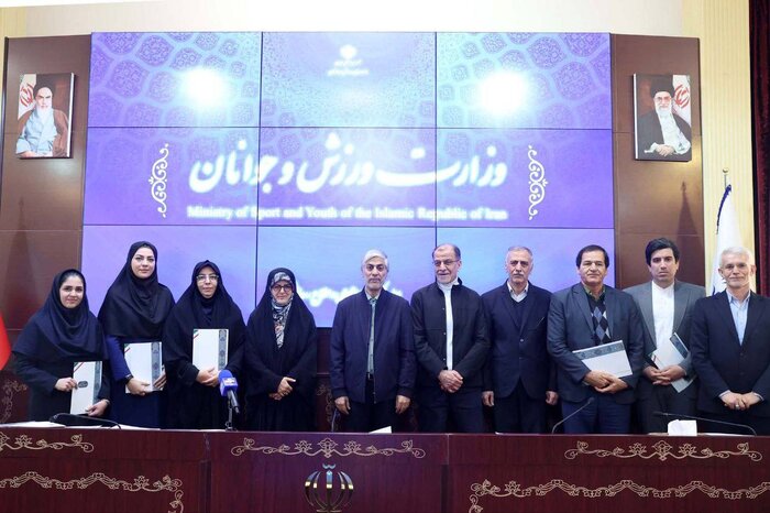 دومین حضور بانوان در شهرآورد در روزی که فوتبال تسکین درد غزه شد