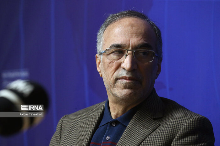 سیاهی لشگر در فدراسیون ها؛ آفتابه لگن هفت دست، شام و ناهار هیچی