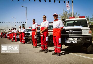 بیش از ١١٠٠ نجاتگر هلال احمر اصفهان در ایام نوروز خدمت‌رسانی می‌کنند