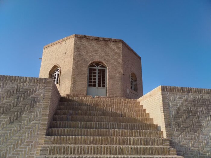 طبیعت بکر و ابنیه کمترشناخته شده اردستان چشم انتظار مسافران نوروزی