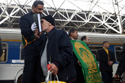 Despidiendo a los pasajeros de Noruz en la estación de tren en Teherán