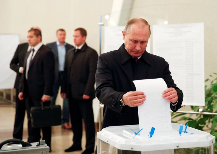 Russians to cast ballots on last day of presidential election