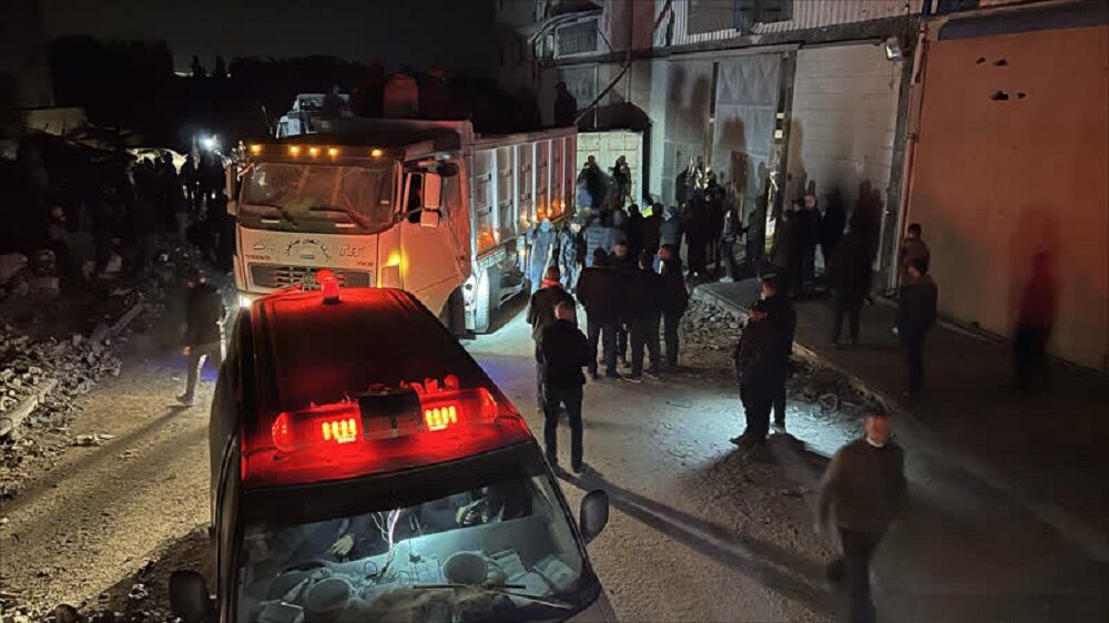 运载援助物资的卡车首次抵达加沙北部
