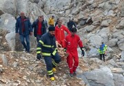پیکر کوهنورد مفقودی در ارتفاعات شهباز شازند پیدا شد