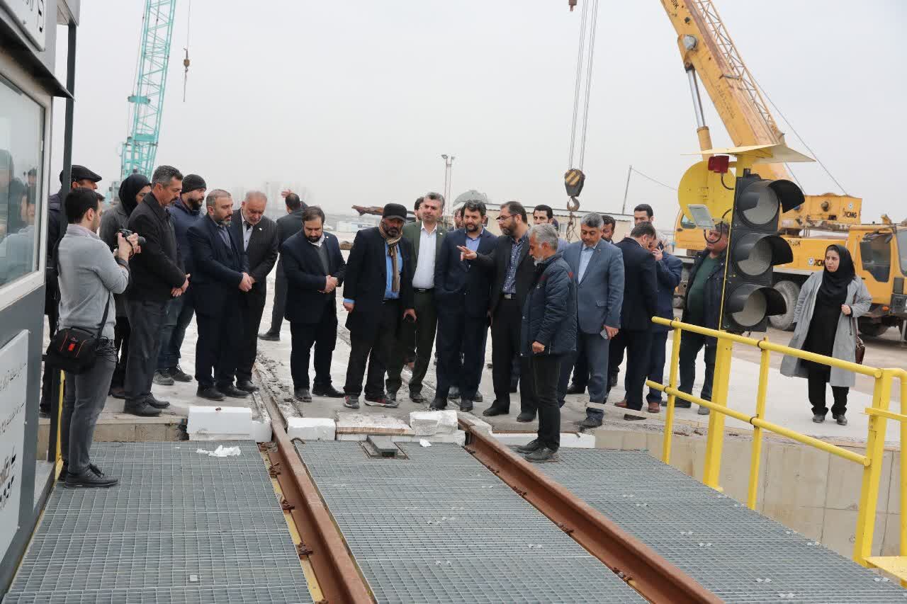 عملیات اجرایی پروژه راه آهن رشت - کاسپین در محدوده منطقه آزاد انزلی تمام شد