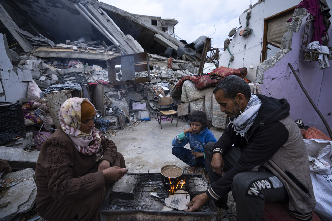 Die Zahl der Märtyrer der zionistischen Angriffe auf Gaza erreichte 31.988 Menschen